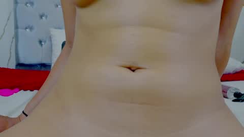 Snapshot of nymphomania9599 chatting on 06/08/26, 01:28 xionela gates online show from 06/08/26, 01:28