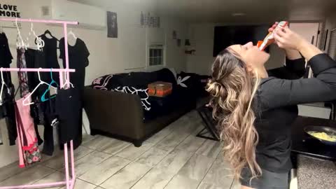 nymphomaticbaby online show from 11/20/25, 04:56