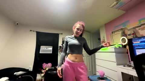 nymphomaticbaby online show from 02/15/26, 11:45