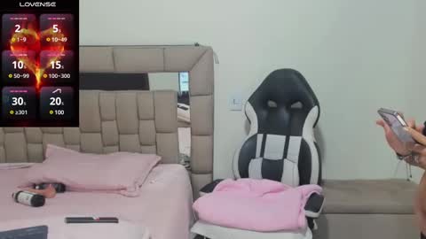 nyomi browm online show from 02/07/25, 06:56