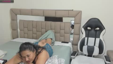 nyomi browm online show from 02/26/25, 08:37