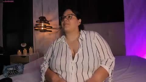 Snapshot of nyra_moon chatting on 06/24/26, 12:37 Nyra online show from 06/24/26, 12:37