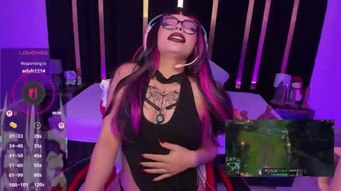 Nyvet online show from 02/20/26, 01:44