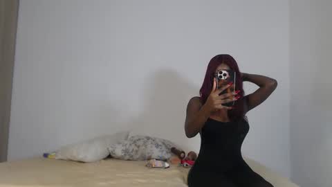 Snapshot of nyx_flame chatting on 10/05/25, 05:17 Nyx flames online show from 10/05/25, 05:17