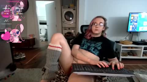 Snapshot of nyx_haven chatting on 02/26/25, 10:58 Goddex Nyx online show from 02/26/25, 10:58