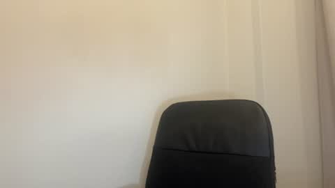 Snapshot of nyxelia_ chatting on 06/18/26, 07:08 Anastasia online show from 06/18/26, 07:08