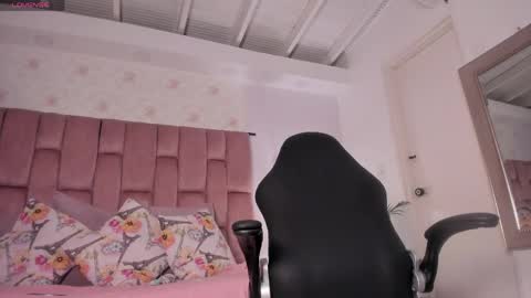 Snapshot of nyxki_daa chatting on 06/07/26, 03:54 Nyxki Daa online show from 06/07/26, 03:54