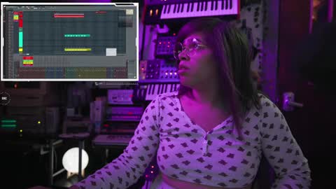 NyxRaven online show from 12/20/24, 11:00