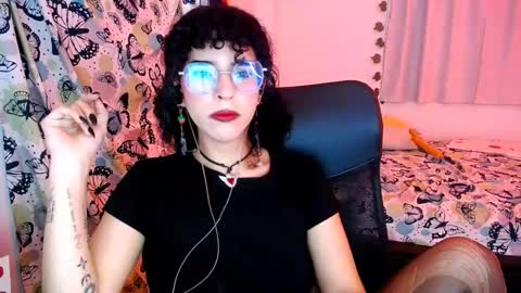 Snapshot of nyxxei chatting on 01/14/26, 10:36 Nyxxei online show from 01/14/26, 10:36