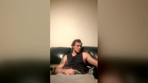 Snapshot of nzhound chatting on 06/02/26, 02:41 nzhound online show from 06/02/26, 02:41