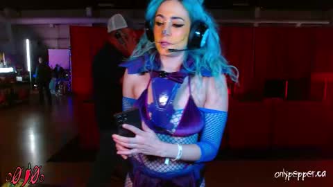 Snapshot of o0pepper0o chatting on 10/18/25, 05:35 Pepper online show from 10/18/25, 05:35