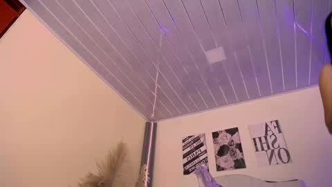 Snapshot of oasisensier chatting on 03/16/26, 08:13 MAILY online show from 03/16/26, 08:13