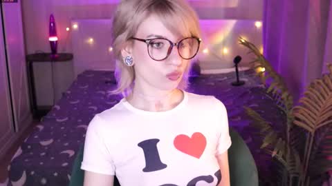 Moonlight online show from 03/19/26, 08:07