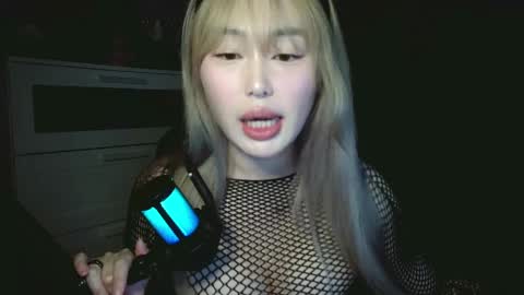 Snapshot of obeycarrienoona chatting on 04/18/26, 02:48 Goddess Carrie online show from 04/18/26, 02:48
