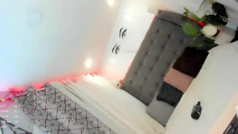 ariana online show from 02/11/26, 12:15