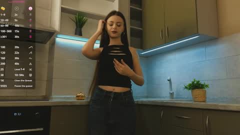 Bella online show from 03/29/26, 03:12