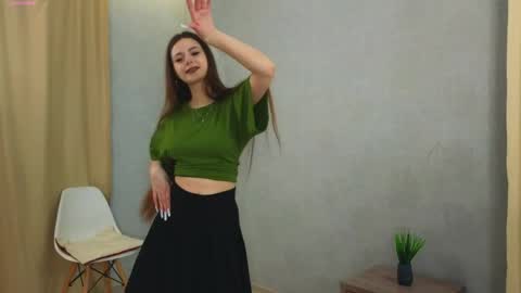 Bella online show from 04/14/26, 03:07