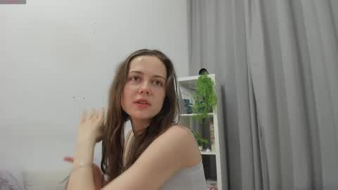 Elis online show from 05/30/26, 02:14