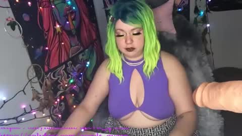 occvlt qveen online show from 02/08/25, 07:37