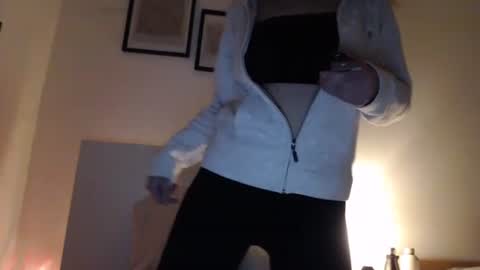 Snapshot of ocean_eyess_ chatting on 11/30/25, 06:56 Kate my ONLYFANS katy ocean online show from 11/30/25, 06:56