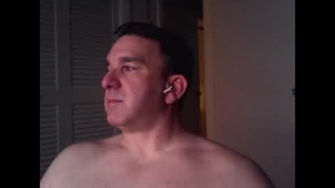 Snapshot of oceanmanx chatting on 01/18/26, 04:05 Ocean online show from 01/18/26, 04:05