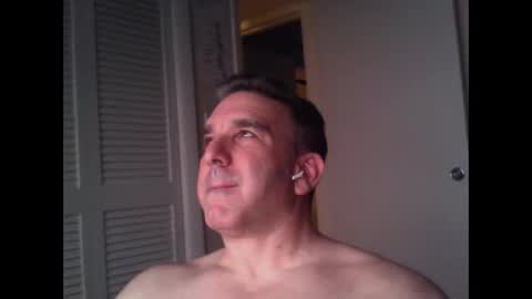 Snapshot of oceanmanx chatting on 02/13/26, 04:52 Ocean online show from 02/13/26, 04:52