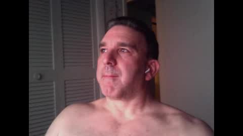 Snapshot of oceanmanx chatting on 02/17/26, 05:04 Ocean online show from 02/17/26, 05:04