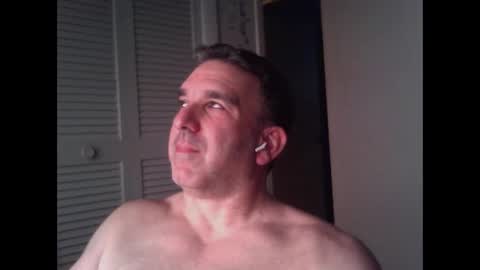 Snapshot of oceanmanx chatting on 02/26/26, 05:50 Ocean online show from 02/26/26, 05:50