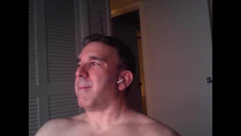 Snapshot of oceanmanx chatting on 02/27/26, 05:40 Ocean online show from 02/27/26, 05:40