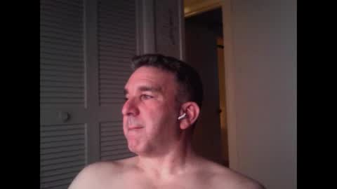 Snapshot of oceanmanx chatting on 04/03/26, 02:53 Ocean online show from 04/03/26, 02:53