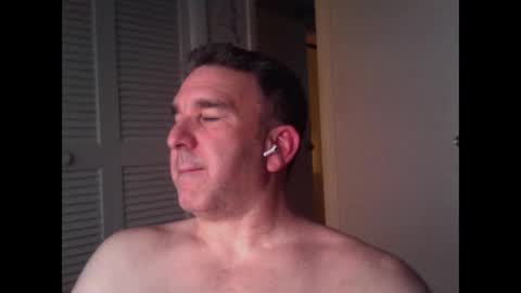 Snapshot of oceanmanx chatting on 04/14/26, 03:34 Ocean online show from 04/14/26, 03:34