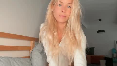 hi im Janasmall boobs big heart  warm pussy  online show from 04/08/26, 09:53