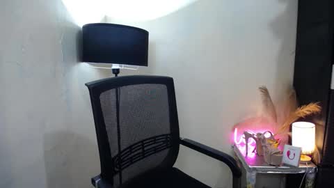 Kyla online show from 09/28/25, 12:49