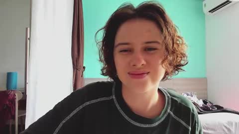 Evie online show from 12/04/24, 04:21