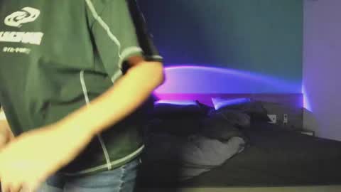 Evie online show from 12/04/24, 12:03