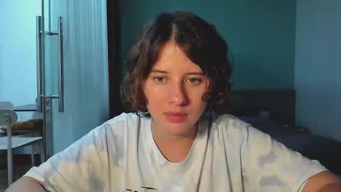 Evie online show from 12/10/24, 01:55