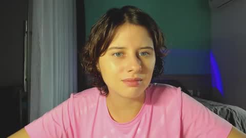 Evie online show from 12/20/24, 06:40