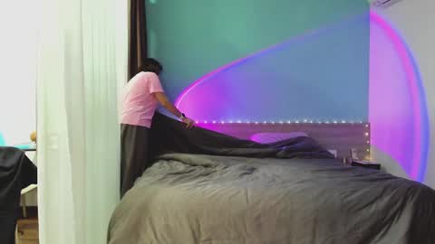 Evie online show from 01/06/25, 01:52