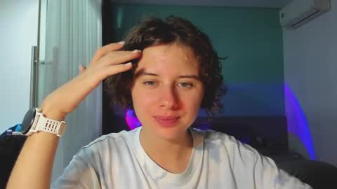 Evie online show from 02/07/25, 02:37