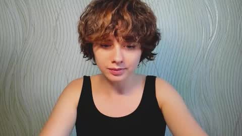 Evie online show from 09/13/25, 01:55