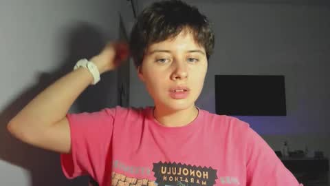 Evie online show from 12/22/25, 12:35