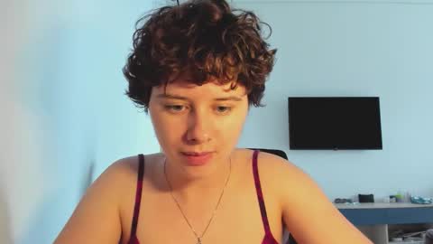 Snapshot of octopussy69x chatting on 02/02/26, 05:50 Evie online show from 02/02/26, 05:50