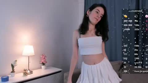 My name is Emily online show from 01/08/26, 06:32