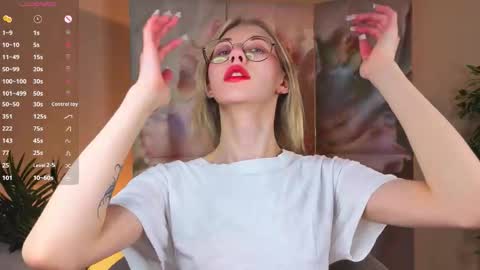 Lynna online show from 02/06/26, 11:02