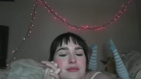 Snapshot of odetteraine chatting on 02/24/26, 04:16 Odette online show from 02/24/26, 04:16