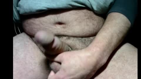 Snapshot of officemanparis chatting on 12/22/24, 10:15 jacques online show from 12/22/24, 10:15