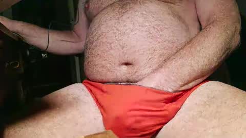 Snapshot of officemanparis chatting on 10/21/25, 08:42 jacques online show from 10/21/25, 08:42