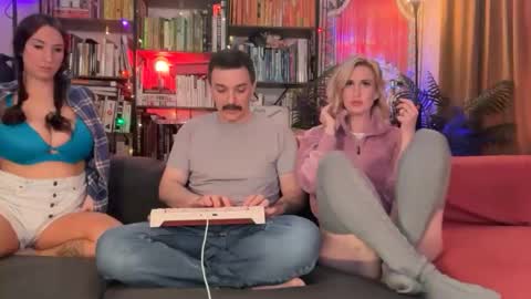 Snapshot of officiallyonlytams chatting on 03/01/26, 04:31 Tams online show from 03/01/26, 04:31