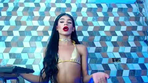 oficialsdollsxxx online show from 12/16/24, 06:43