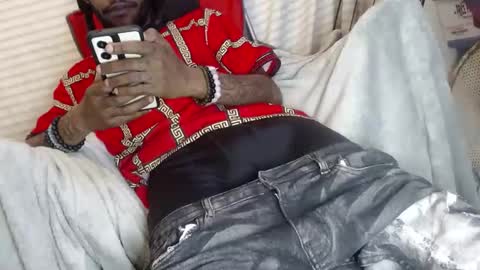 Snapshot of ogdigbick chatting on 02/26/25, 02:03 OGDigBick online show from 02/26/25, 02:03